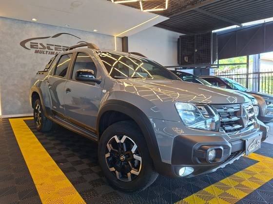 RENAULT OROCH 1.3 TCE FLEX OUTSIDER X-TRONIC RENAULT OROCH 1.3 TCE FLEX OUTSIDER X-TRONIC